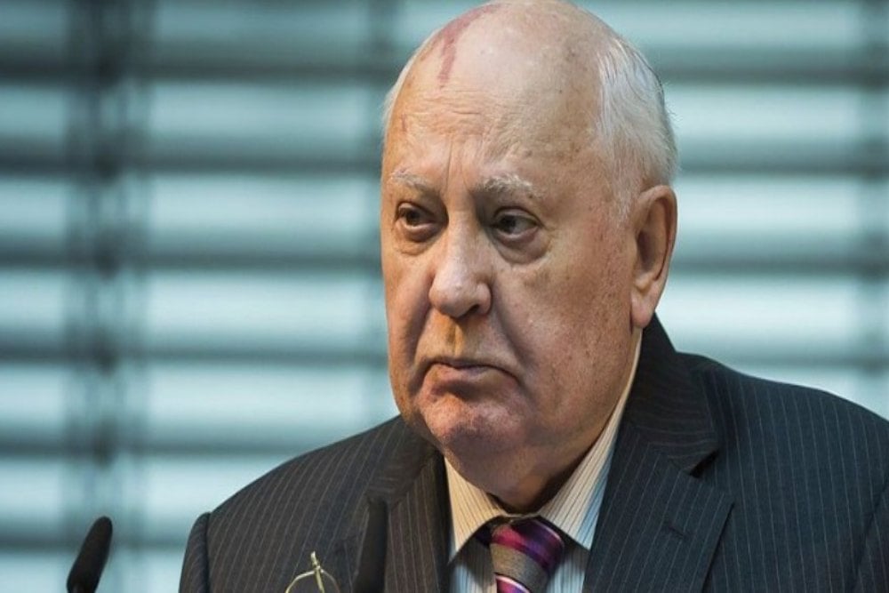  Mikhail Gorbachev Bawa Perang Dingin Berujung Damai