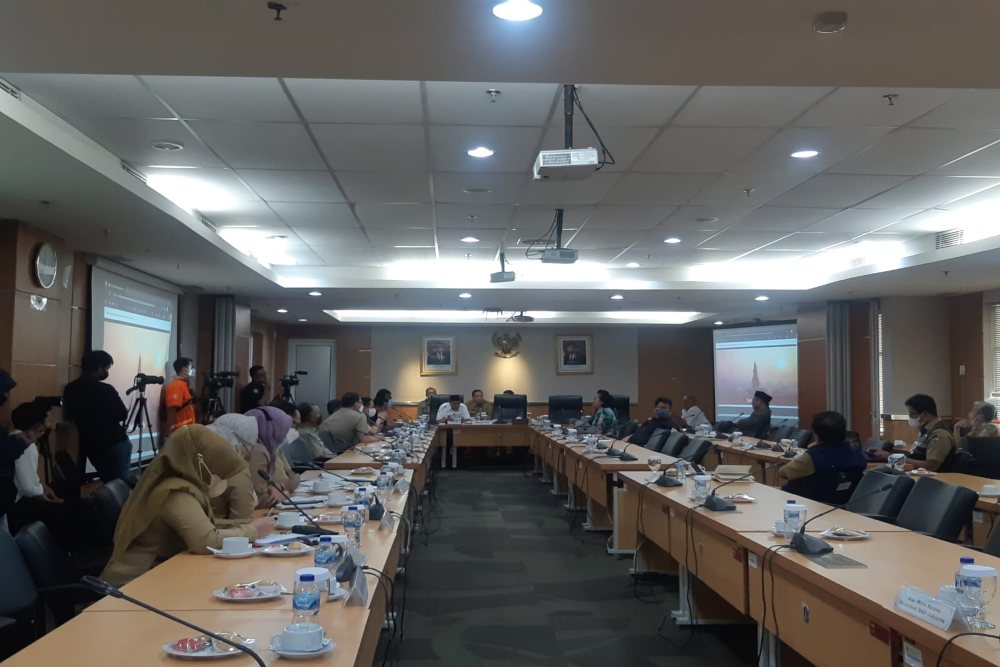 Rapat perdana Panitia Khusus (Pansus) Jakarta pasca perpindahan Ibu Kota ke Kalimantan, IKN yang dibentuk DPRD DKI Jakarta di Gedung DPRD DKI Jakarta Senin (15/8/2022). JIBI/Bisnis-Pernita Hestin Untari