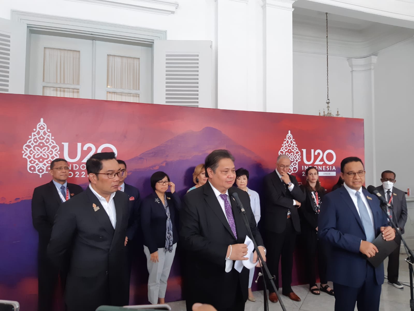  Anies, Airlangga, dan Ridwan Kamil Kompak di U20 Mayors Summit