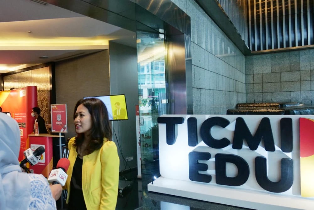Ticmiedu adalah sebuah platform yang fokus pada edukasi seputar ilmu keuangan, investasi, dan pasar modal.