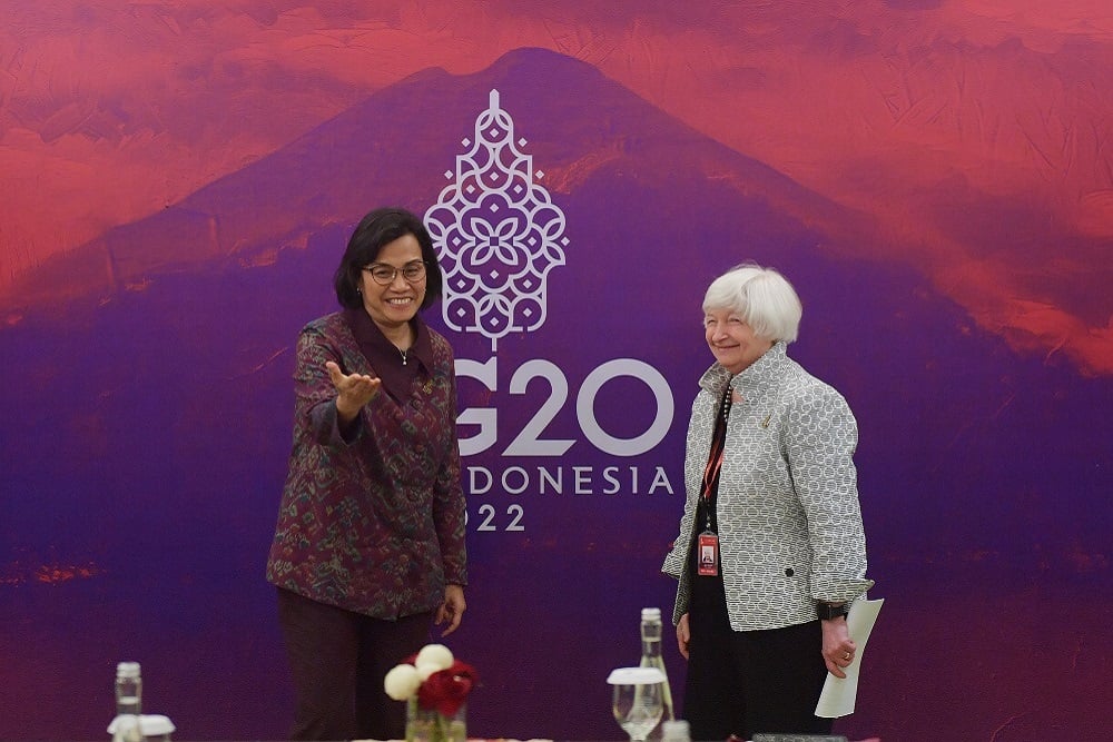 Menteri Keuangan RI Sri Mulyani dan Menteri Keuangan AS Janet Yellen di agenda pertemuan bilateran Indonesia-AS di sela-sela Finance Minister and Central Bank Governors (FMCBG) G20 Nusa Dua, Bali (16/7/2022)/Antara