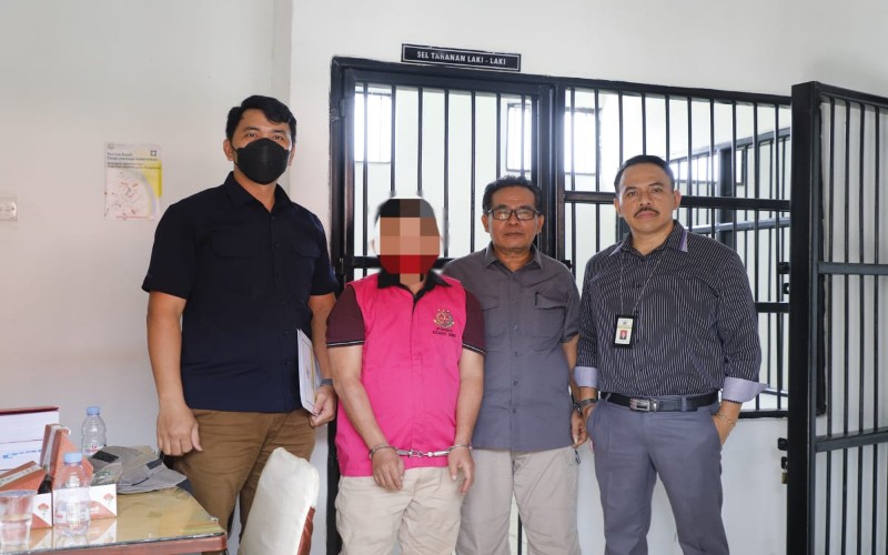  DJP Riau Serahkan Pengemplang Pajak ke Kejari Indragiri Hulu