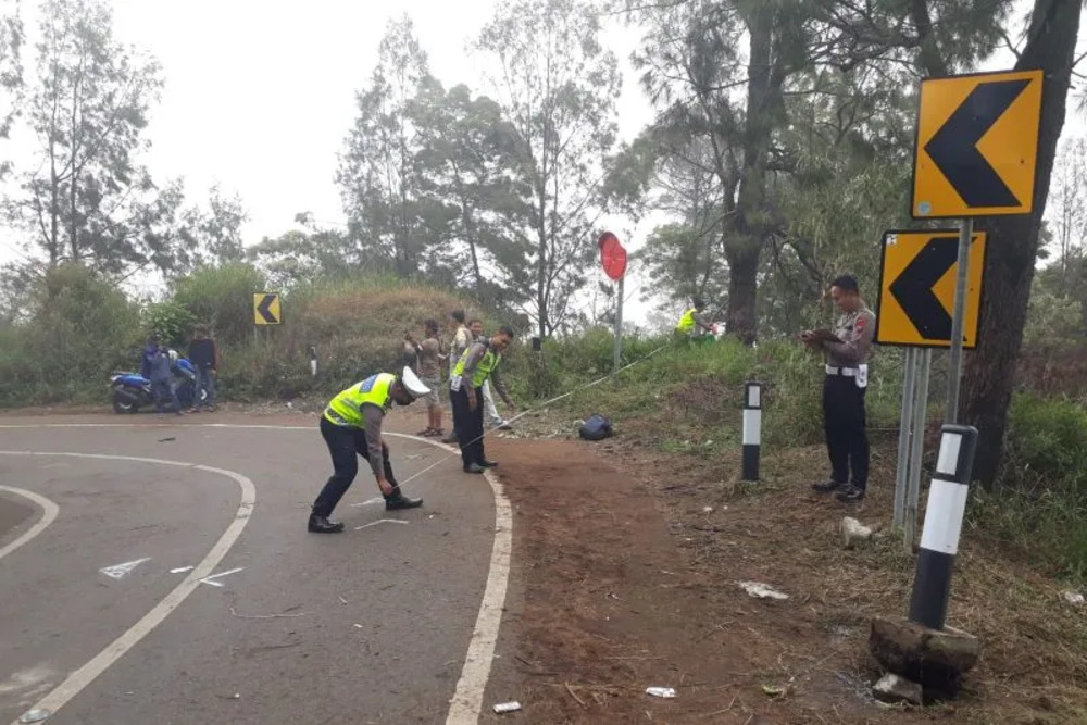  Kecelakaan Jip di Bromo Menyebabkan Dua Orang Tewas