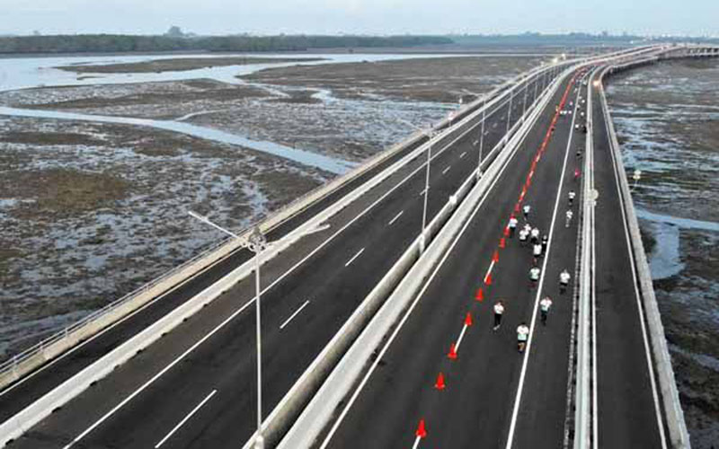  JALAN BEBAS HAMBATAN : Tol Gilimanuk-Mengwi Dipercepat