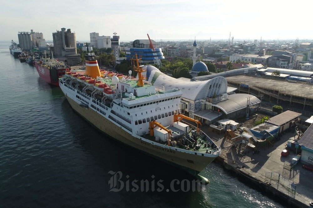  ANGKUTAN LAUT : Pelni Maksimalkan Muatan Kargo