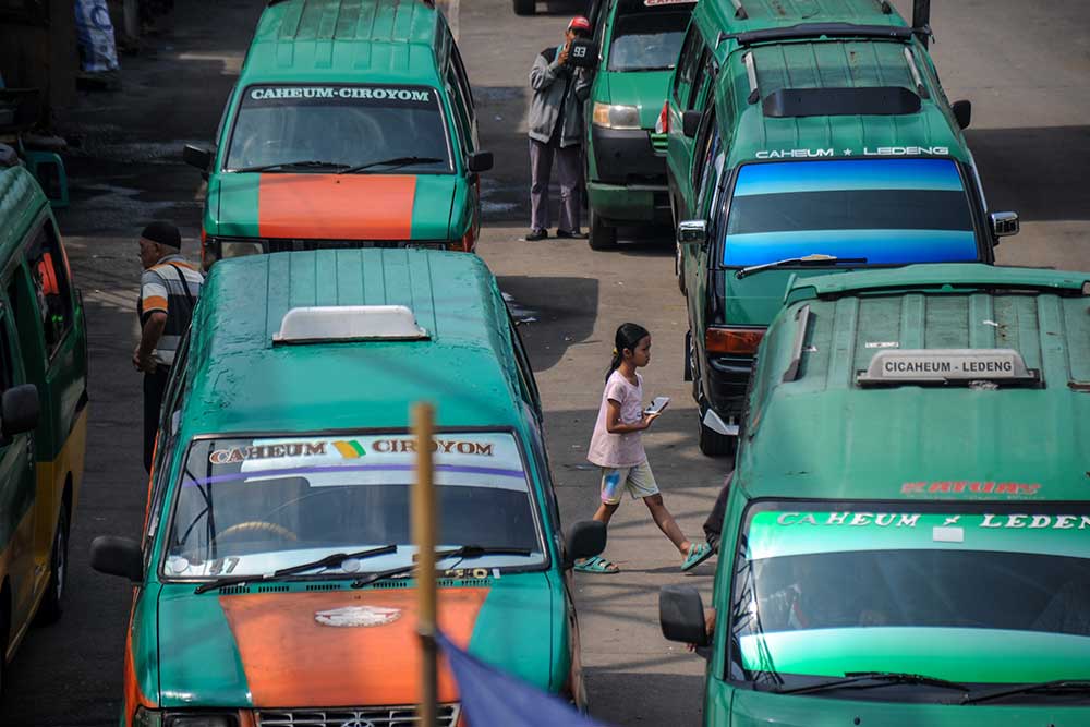  Pemkot Bandung Resmi Naikan Tarif Angkutan Umum