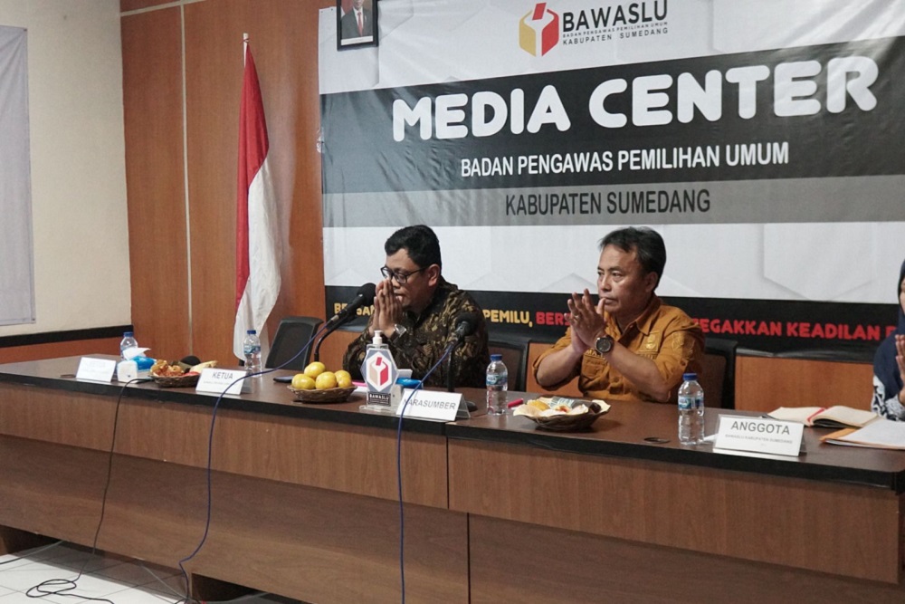  Bawaslu Sumedang Gelar Rapat Persiapan Pemilihan Serentak 2024