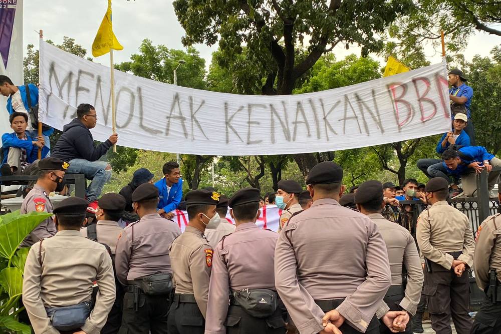  Demo BBM, Massa Mahasiswa Minta Pemprov DKI Lakukan Ini