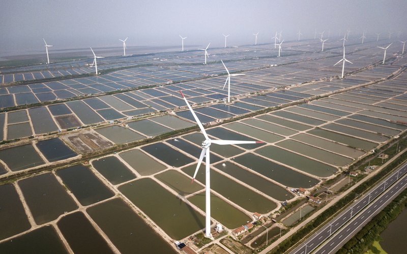 Pembangkit listrik tenaga angin. / Bloomberg