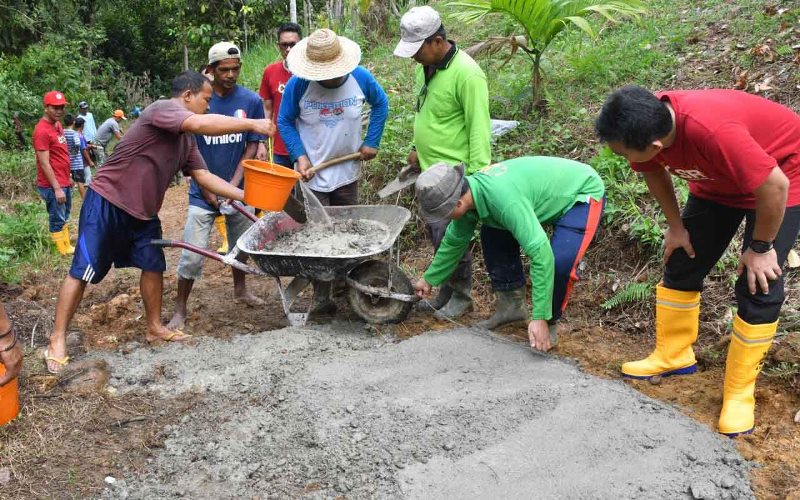  Semen Padang Realisasikan Dana Sosial Rp9,17 Miliar pada Semester I/2022