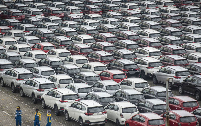  Penjualan Mobil Stabil, Gaikindo: SUV dan LMPV Paling Digemari