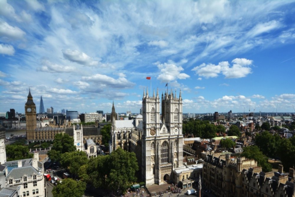 Westminster Abbey merupakan salah satu gereja yang terletak di Kota London, Inggris. Gereja tersebut berdiri di sebelah barat Gedung Parlemen, Westminster, London. Upacara pemakaman Ratu Elizabeth II akan dilaksanakan di gereja ini pada Senin (19/9/20220). JIBI - Bisnis/Nancy Junita @facebook westminster abbey