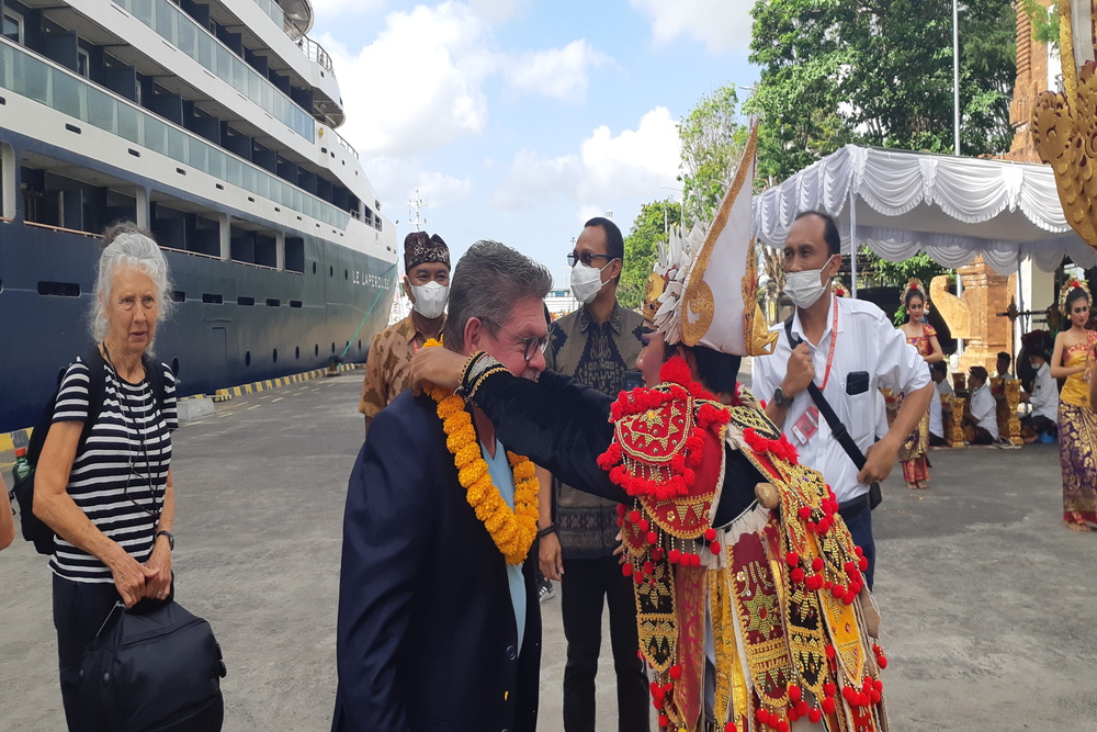  Bali Kedatangan Kapal Pesiar Pertama Sejak Pandemi