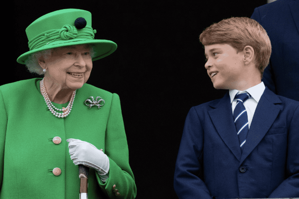 Ratu Elizabeth II dan Pangeran George