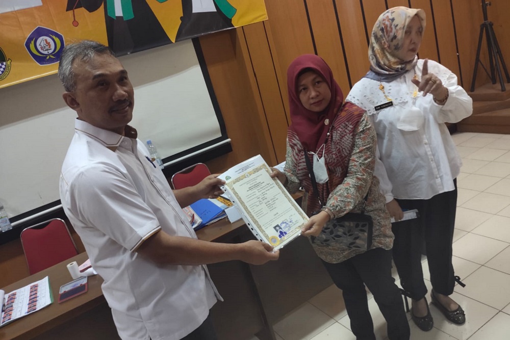 SMKN 5 Kota Bandung kembali menggelar Gebyar Pengambilan Ijazah pada Rabu (21/9/2022). Bahkan, menyiapkan pula inovasi door to door melalui kurir.