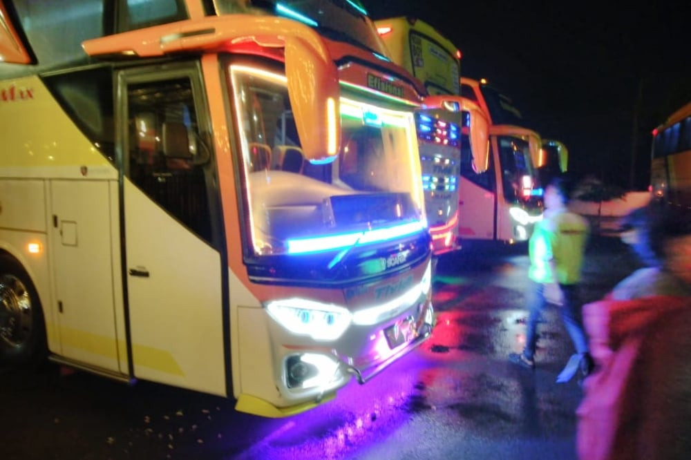  Habis Terpukul Pandemi, Laju Bus Terancam Harga BBM Mahal