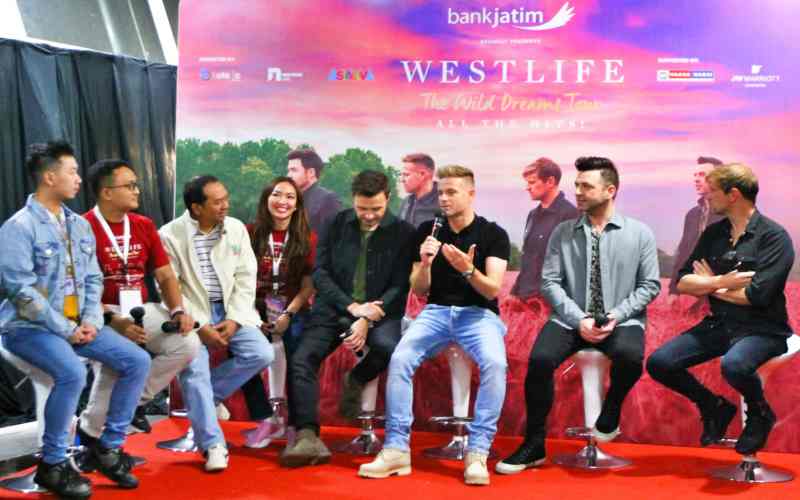  Bank Jatim Manjakan Nasabah dengan Konser Westlife Surabaya