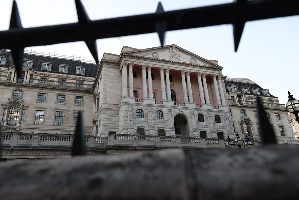 Bank of England dalam keadaan sepi. Kini Inggris sedang menghadapi resesi ekonomi/Bloomberg-Hollie Adams