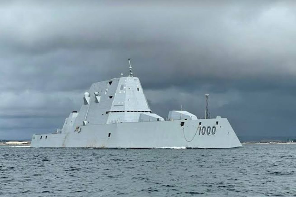  Gertak China, Kapal Perusak Rudal Hipersonik AS Zumwalt Muncul di Pasifik