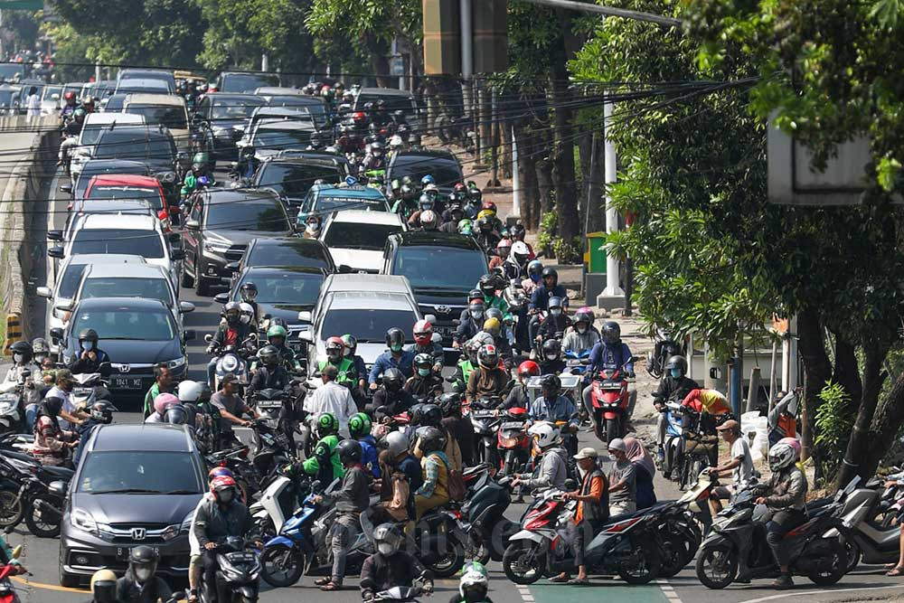  Kebijakan Terkait Perubahan Jam Kerja Belum Diputuskan Pemprov DKI Jakarta