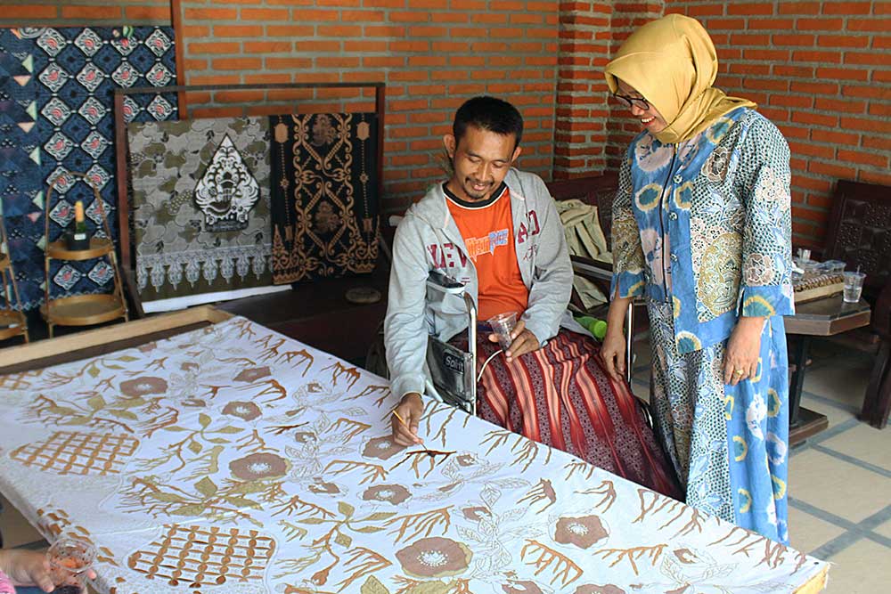  Pelatihan Membatik Untuk Para Penyandang Disabilitas di Jawa Timur
