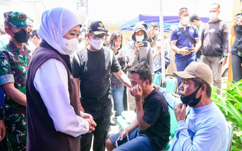  Tragedi Kanjuruhan: Pemprov Jatim Tanggung Pengobatan & Santunan