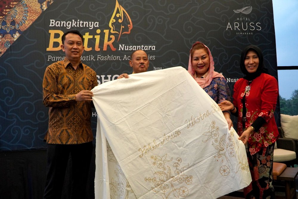  Mengenal Batik Khas Semarang di Pameran Batik Hotel Aruss