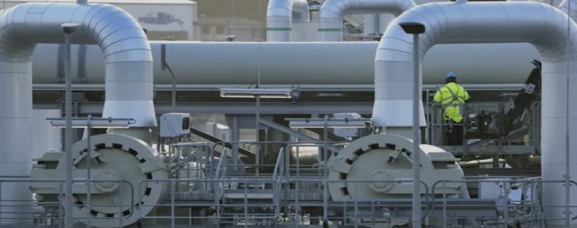 Jaringan pipa gas Nord Stream 2. Jerman mencurigai sistem pipa gas Nord Stream 2 dirusak oleh tindakan sabotase. Dugaan ini menjadi eskalasi besar dalam konflik antara Rusia dan Eropa. Dilansir Bloomberg pada Rabu (28/9/2022), seorang pejabat keamanan Jerman mengatakan bukti mengarah kepada temuan tindakan sabotase terhadap pipa gas daripada masalah teknis. - Istimewa