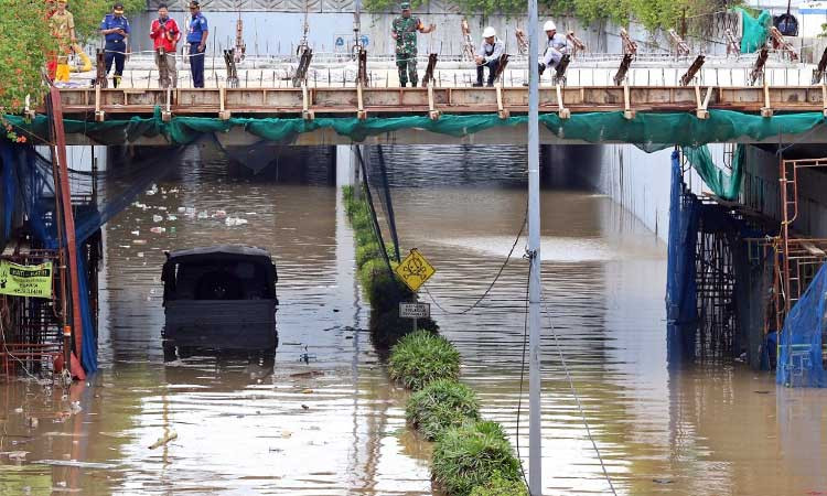  Jakarta Hujan, 3 Pintu Air Waspada, 1 Siaga Hari Ini, 7 Oktober 2022