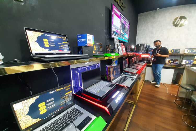  Memburu Dampak Berlipat Belanja Produk Lokal