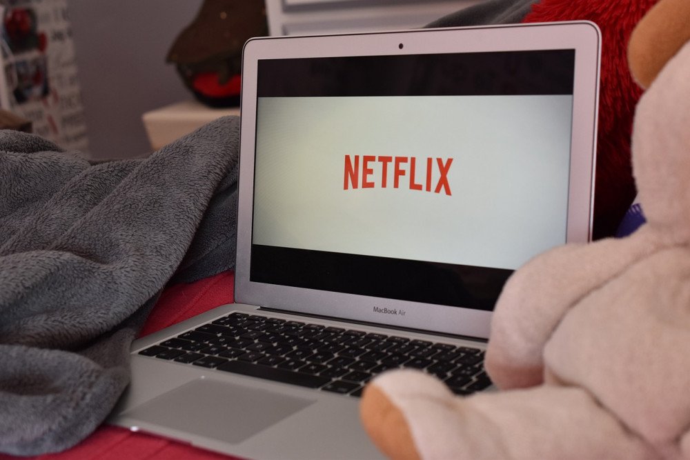 Rekomendasi Film Netflix yang Seru dan Menyenangkan (pixabay)