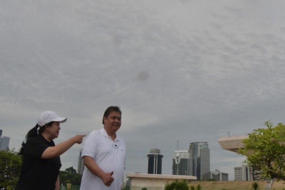  Makna Pertemuan Puan Maharani dan Airlangga di Monas