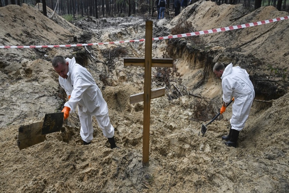  Ukraina Temukan Kuburan Massal Berisi 180 Mayat di Kota Lyman