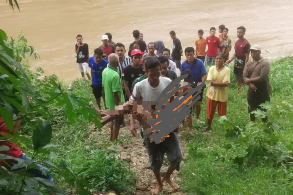  Banjir di Pacitan Merenggut Korban Jiwa