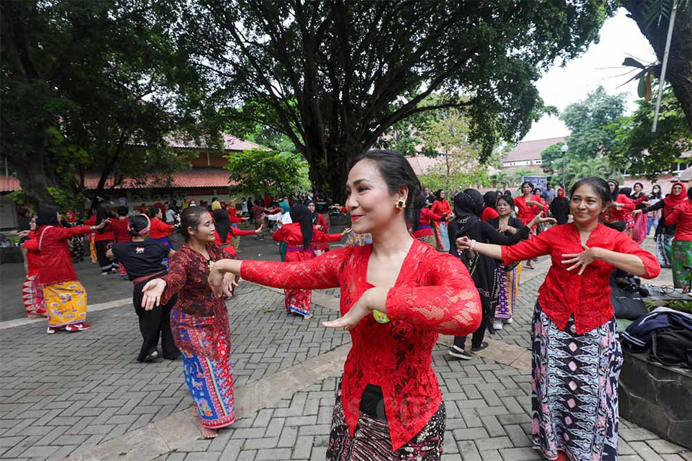  Tanda Cinta Untuk Pak Bagong