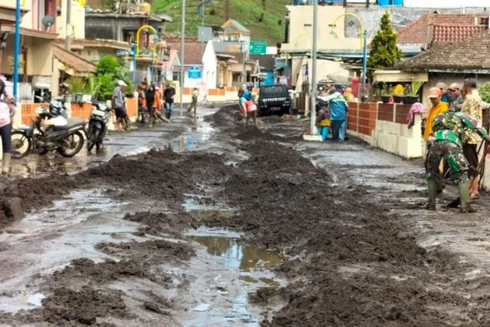  Banjir dan Longsor Landa Sejumlah Wilayah Jatim