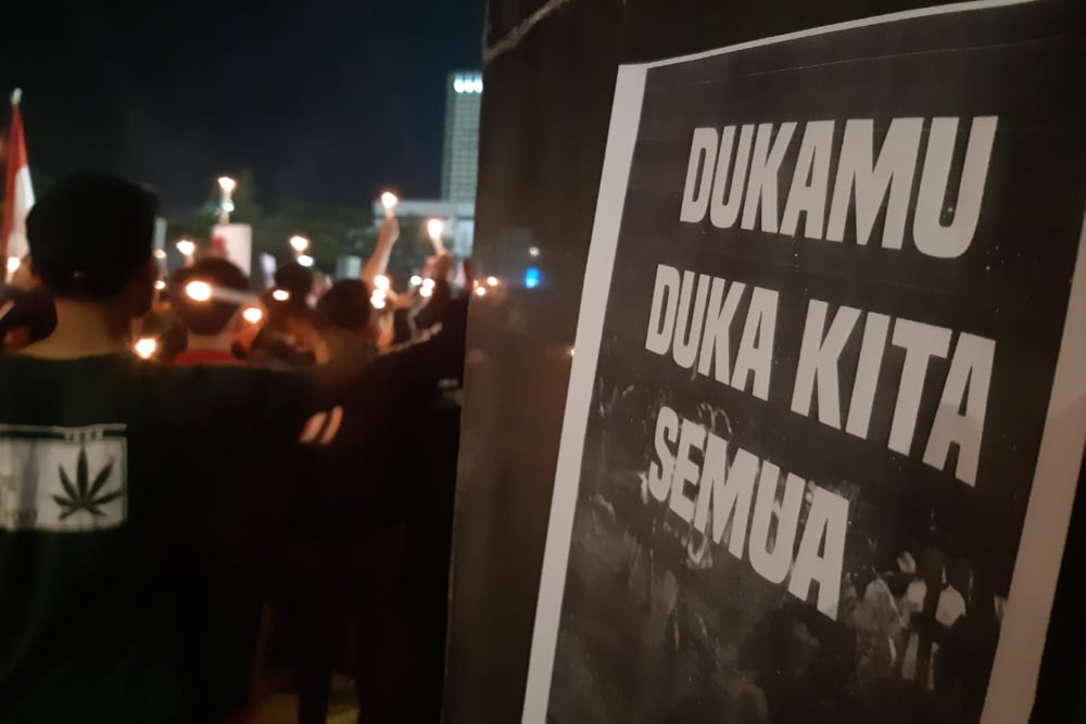  Deretan Misteri Tragedi Kanjuruhan versi Netizen, dari Kesaksian Penjual Dawet Fiktif sampai Botol Miras Bersegel