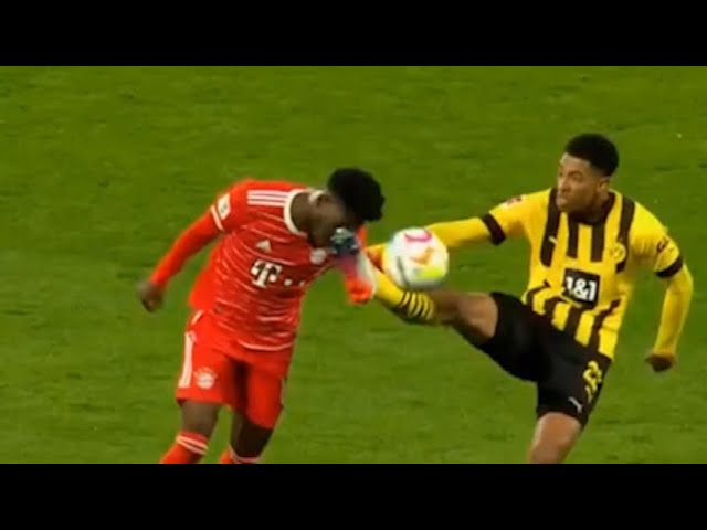  Melihat Lagi Momen Pemain Dortmund Tendang Davies Hingga Gegar Otak