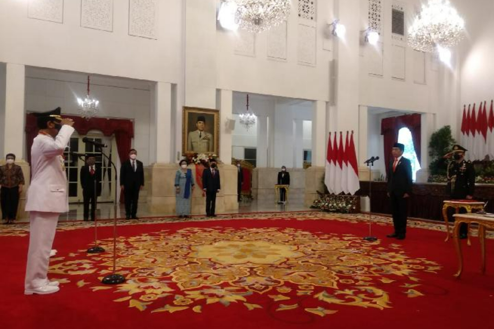  Presiden Jokowi Resmi Lantik Sri Sultan HB X Sebagai Gubernur DIY
