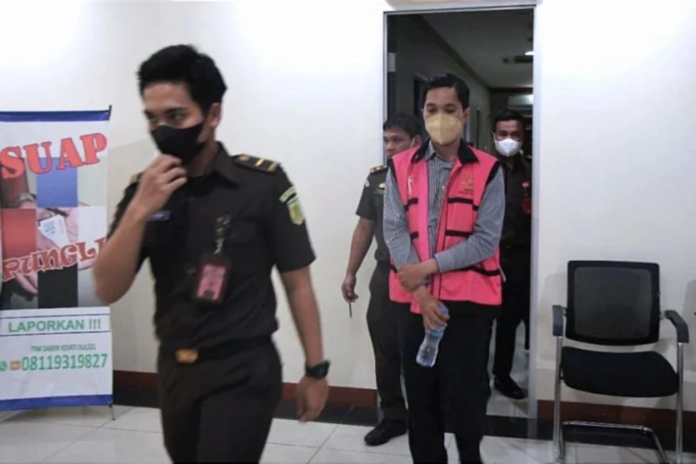  Pegawai Bank BUMN Korupsi Rp6 Miliar Ditahan Kejati Sulsel