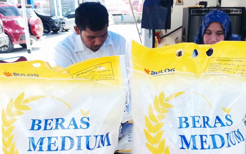  Harga Beras Naik di Sumbar, Bulog Siapkan 4.000 Ton Beras di Bawah HET