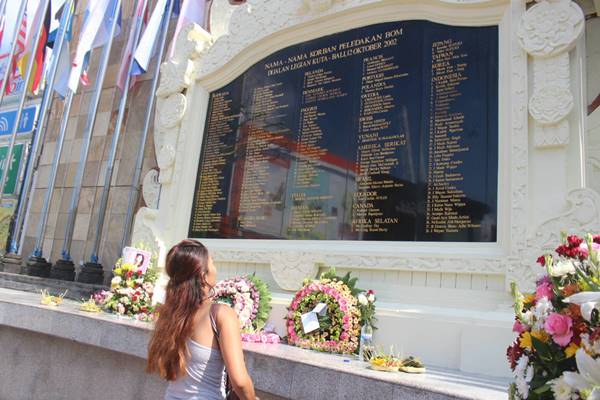  Peringatan 20 Tahun Bom Bali. Pastika Ingatkan Tujuannya Perdamaian