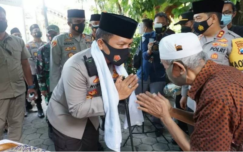  Kontroversi Nico Afinta: Dari Gas Air Mata, Dicopot Usai Tragedi Kanjuruhan