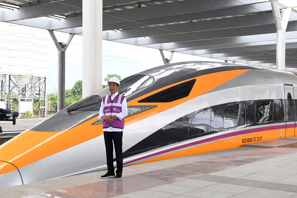  Presiden Jokowi Tinjau Proyek Kereta Cepat Jakarta Bandung