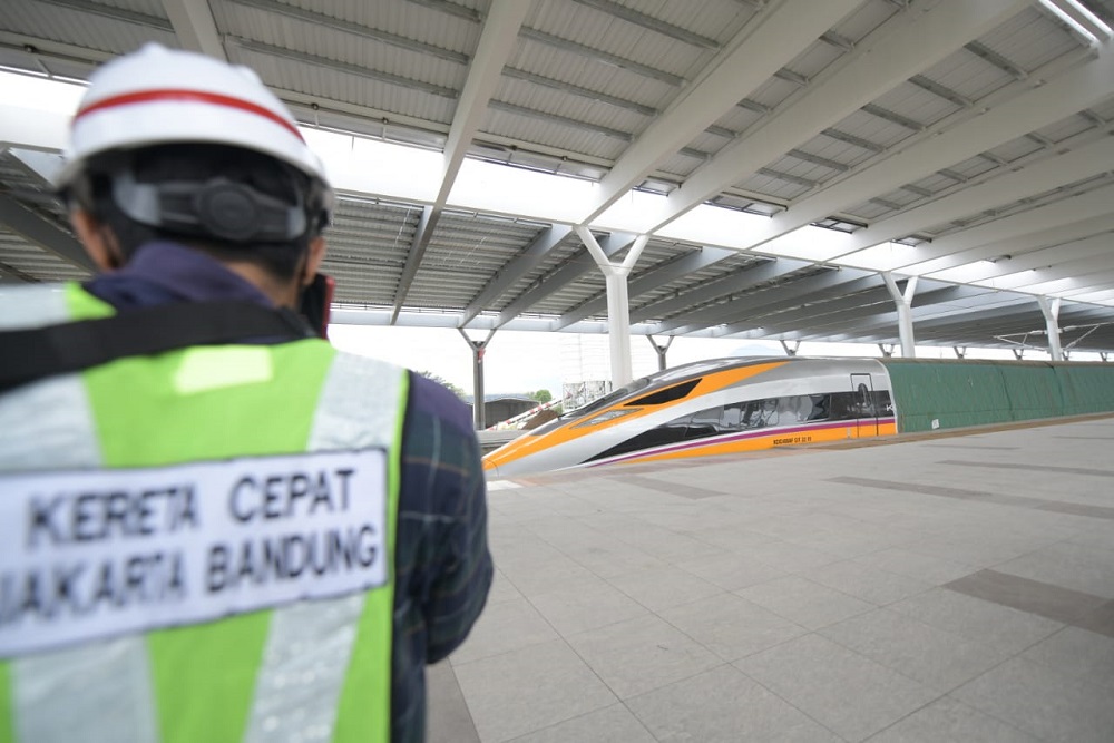  Ridwan Kamil Ajak Warga Usulkan Nama Kereta Cepat
