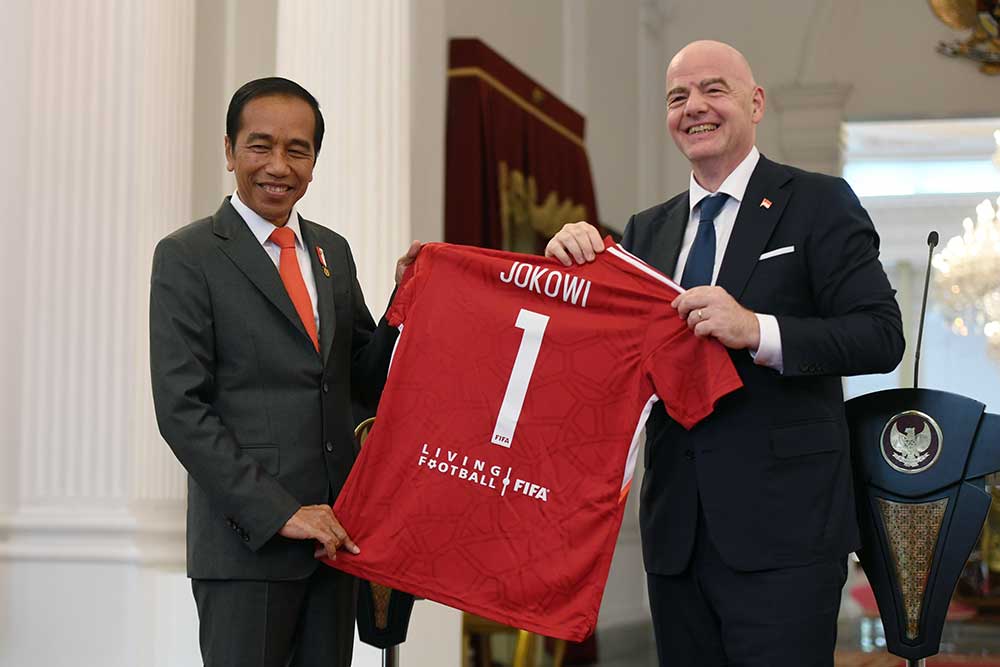  Presiden Jokowi Bertemu Presiden FIFA Bahas Sepak Bola Indonesia