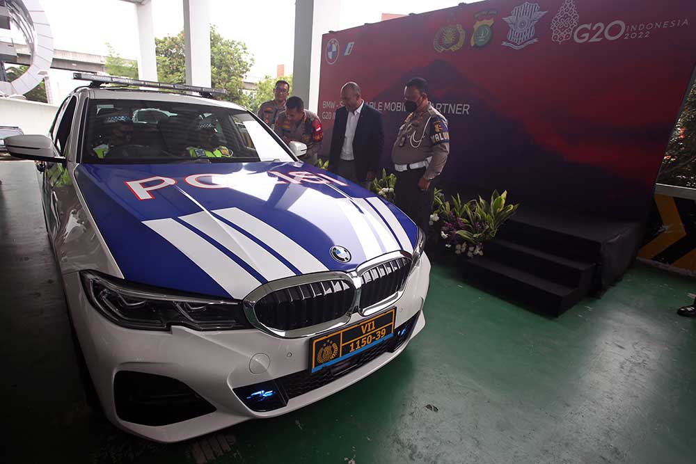  BMW Indonesia Serahkan 1 Unit BMW 330e M Sport Kepada Korlantas Polri Untuk Pengawalan Presidensi G20