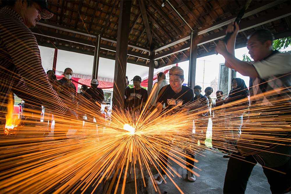  Belajar Membuat Keris  Pada Peringatan Hari Museum Indonesia 2022