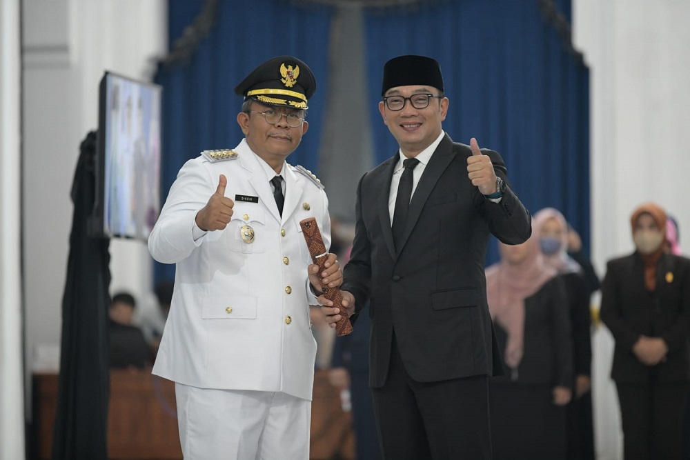  Ridwan Kamil Minta Penjabat Wali Kota Cimahi Waspadai Perlambatan Ekonomi