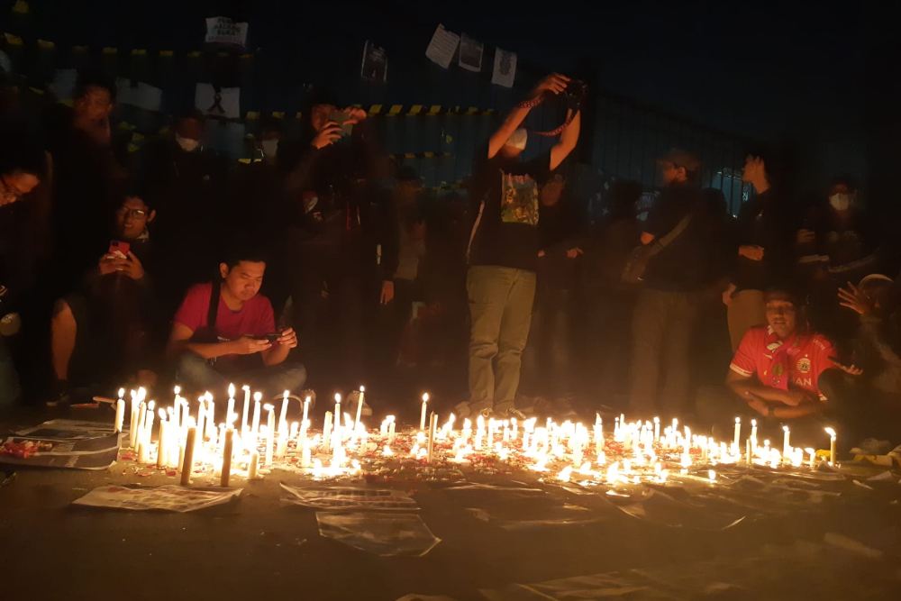  Polri Tahan 6 Tersangka Tragedi Kanjuruhan Malam Ini!